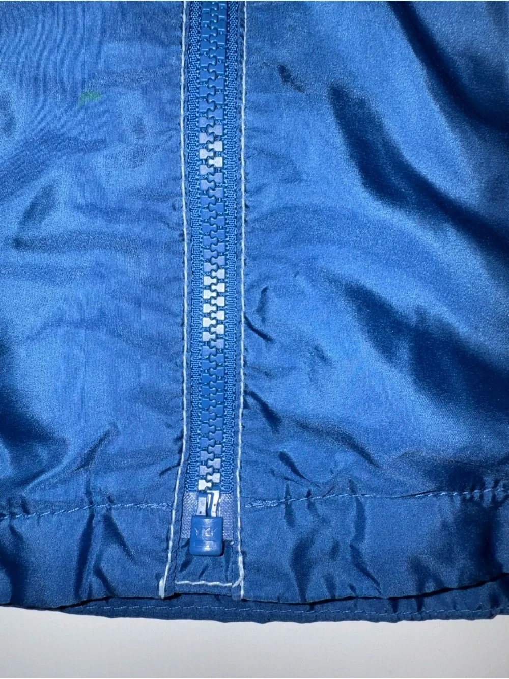 GAP kids Ombre Hooded Rain Jacket - Light to Dark Blue, size 8